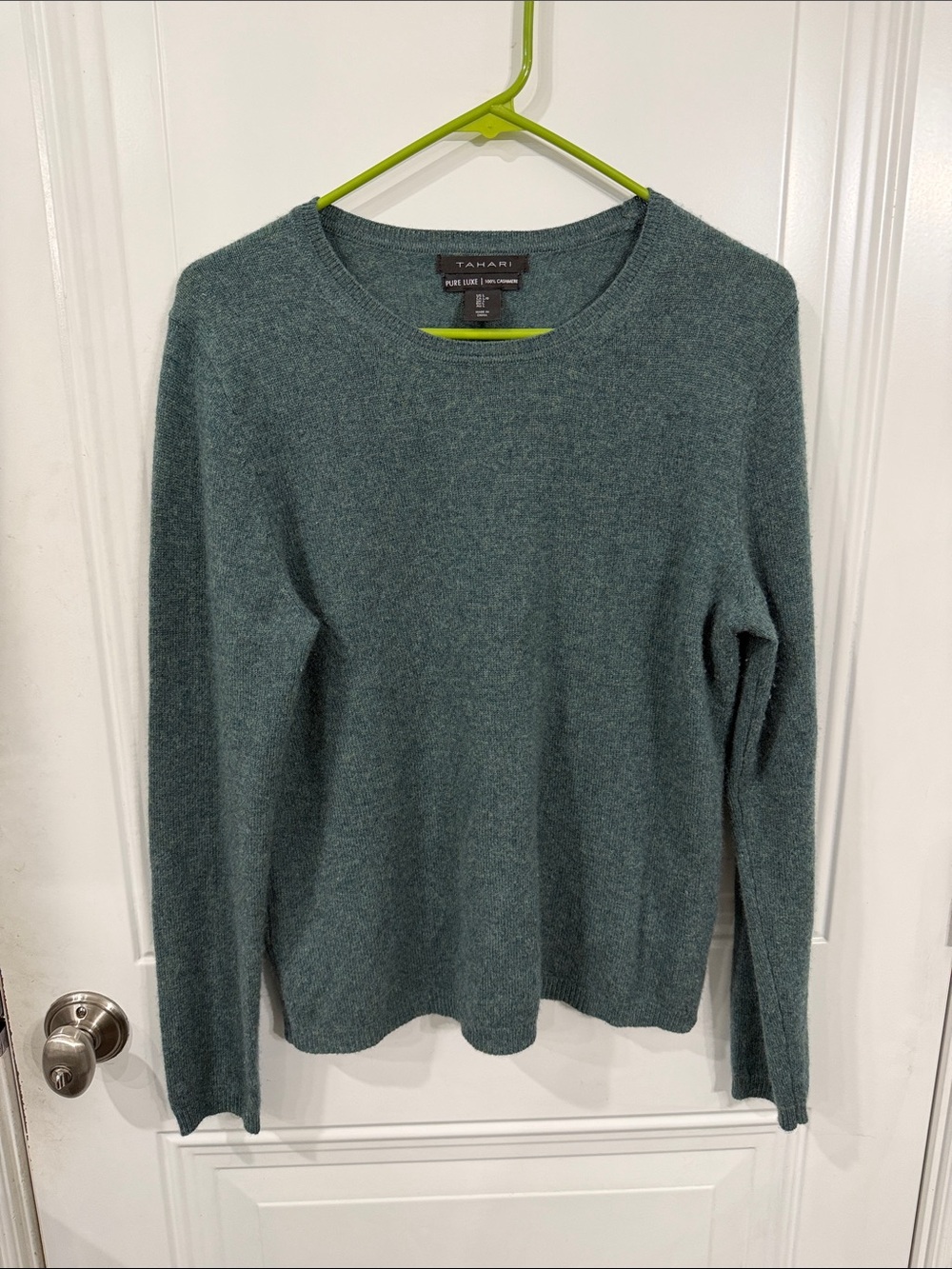 Tahari cashmere Crewneck Sweater in Teal Green